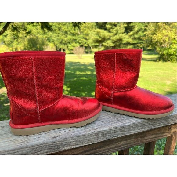 UGG Kids Classic II Red Metallic Sparkle Winter Boots - Picture 3 of 6